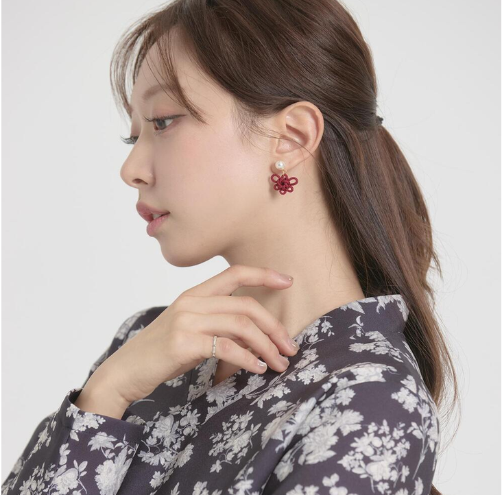 Pearl Knot Earrings — LEESLE