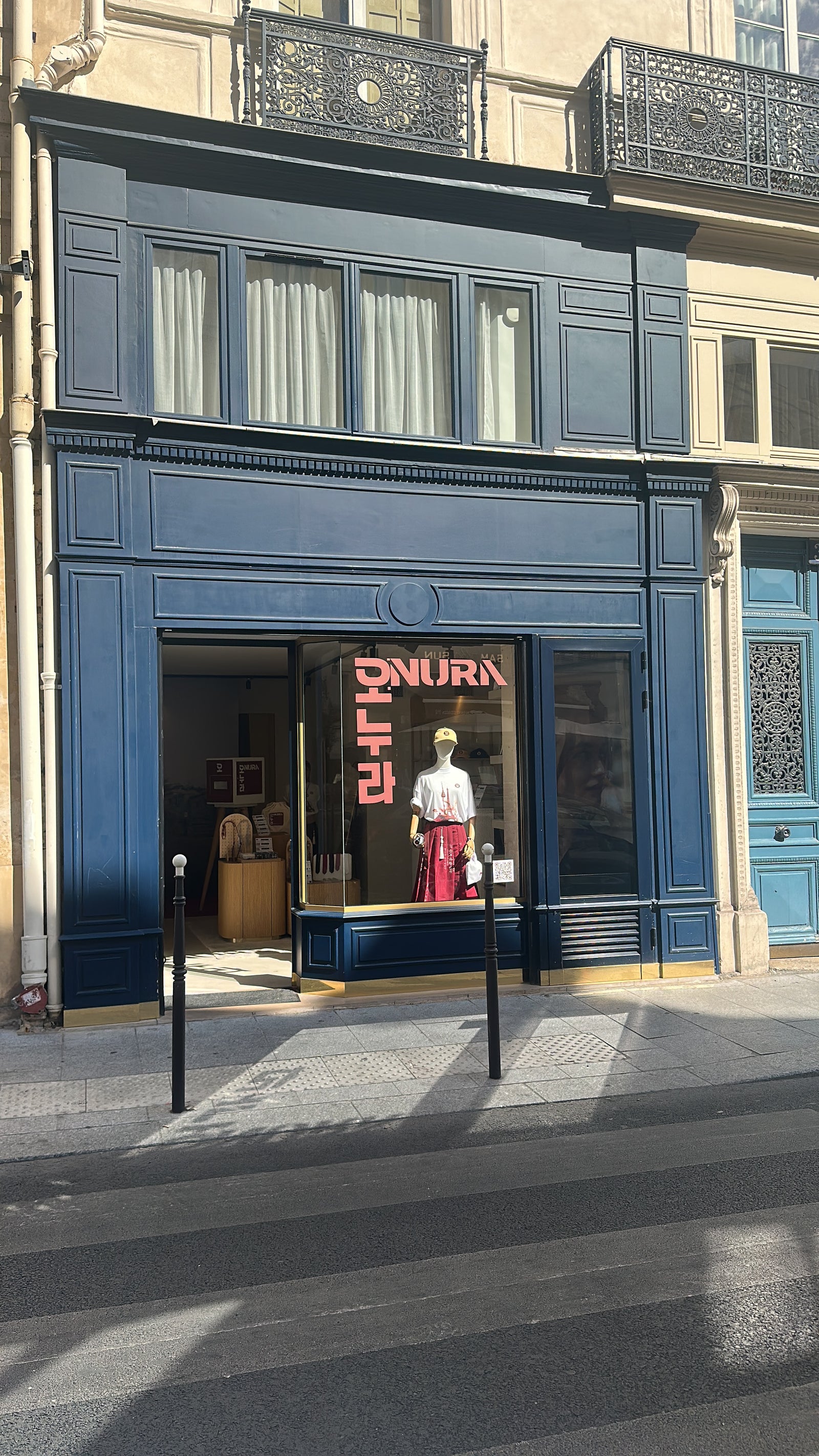 ONURA ARARI Collection from Seoul to Paris